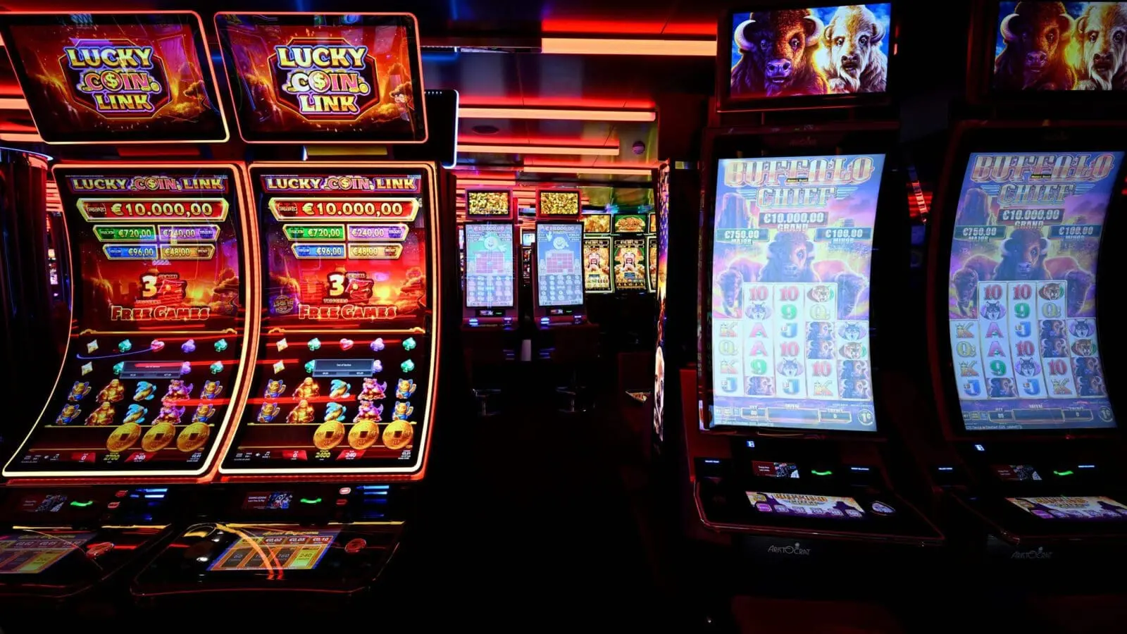 Slots casino generic scaled