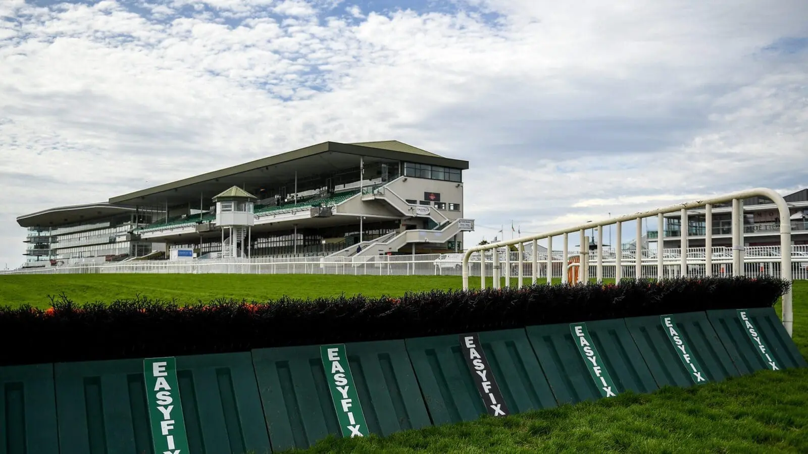 Galway racecourse jumps