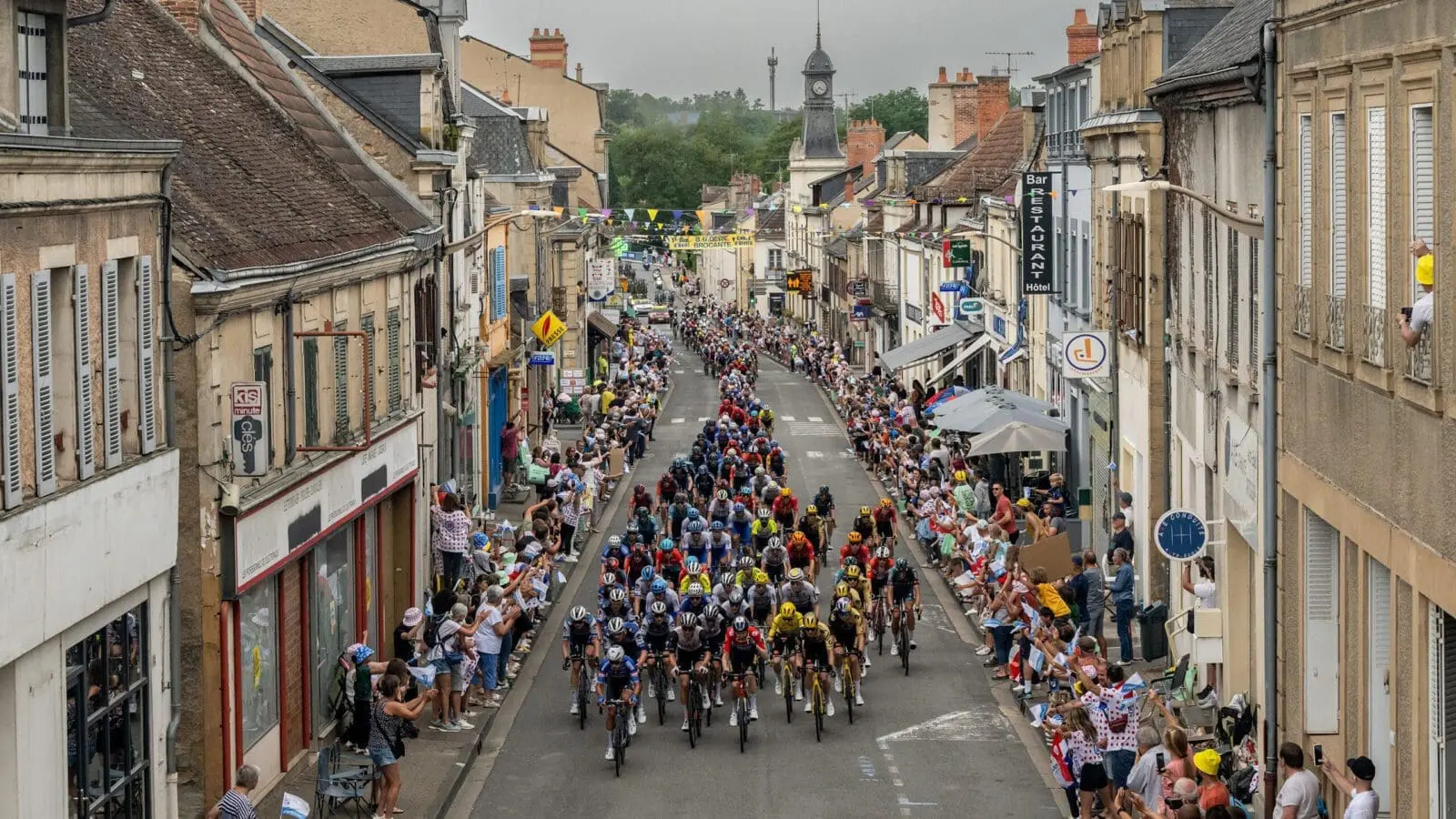 Cycling tour de france scaled