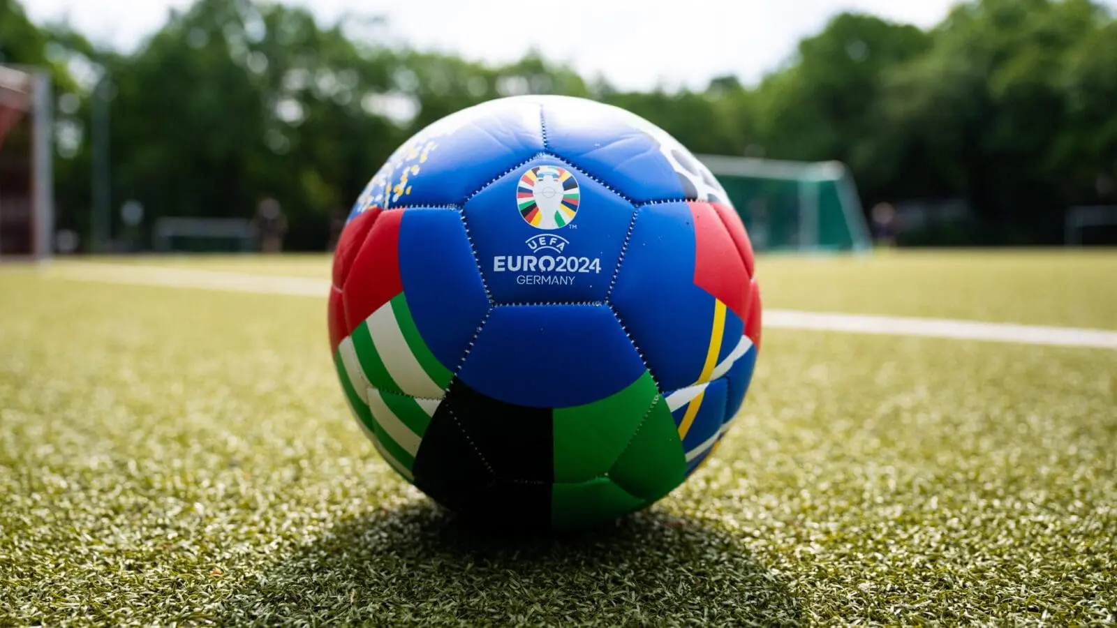 Euro 2024 ball 2 scaled