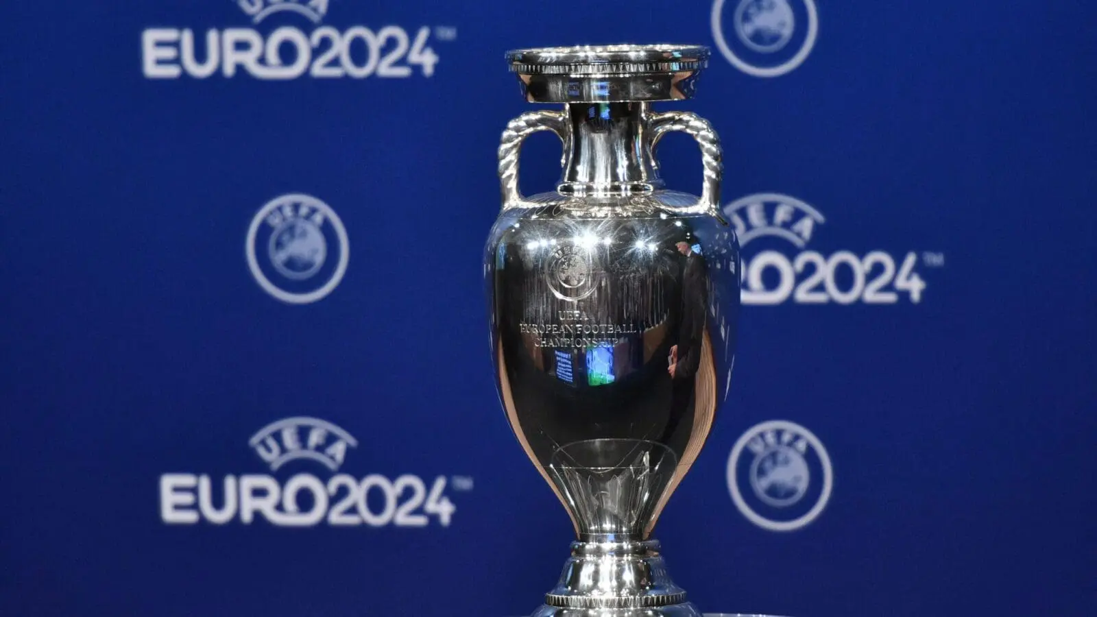 Euro 2024 trophy scaled