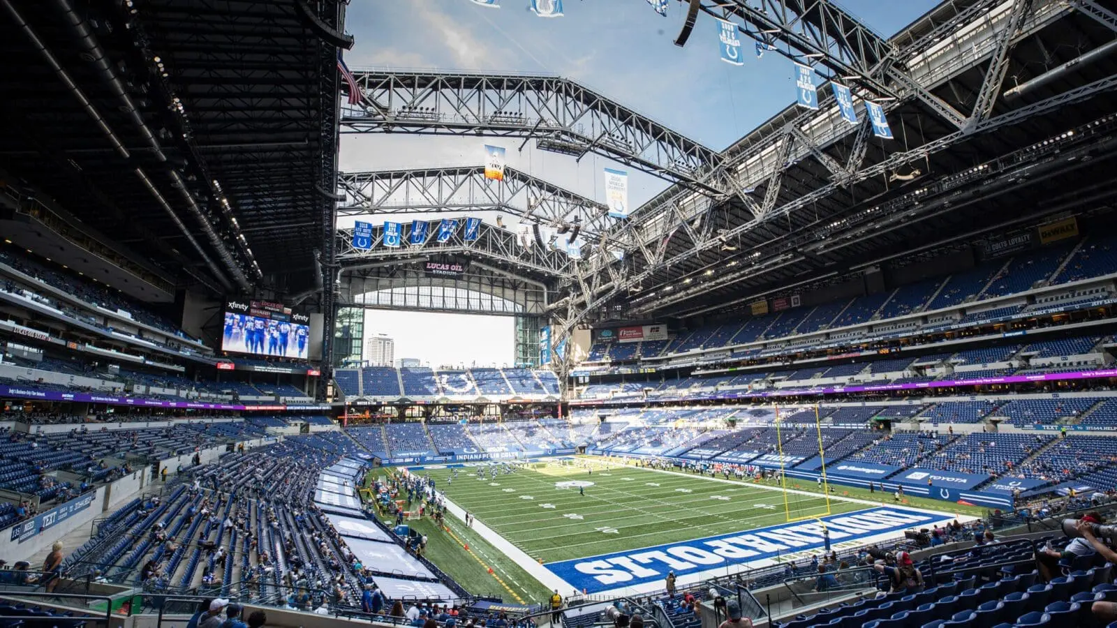 Lucas oil stadium indianapolis colts scaled