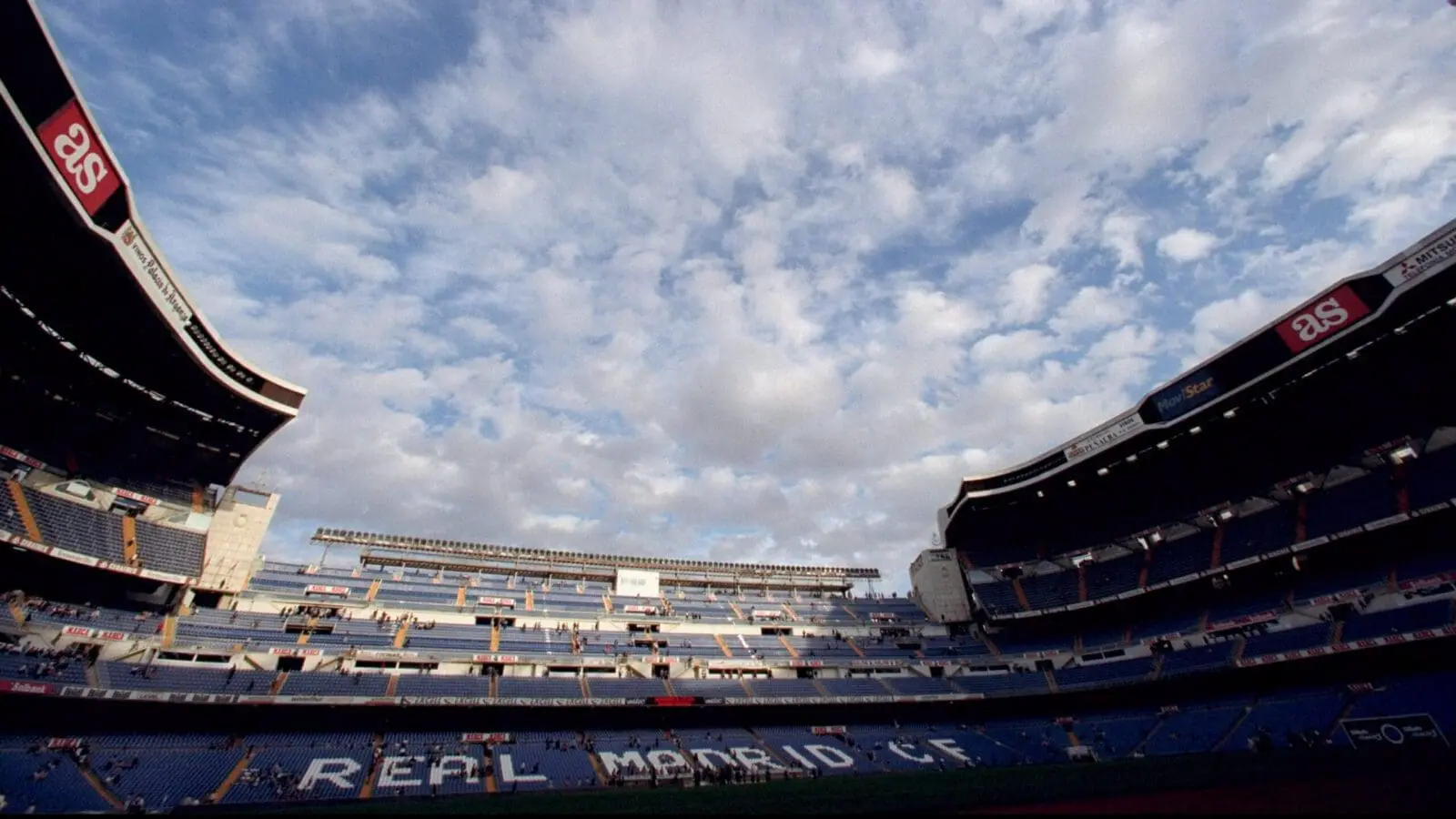 Real madrid santiago bernabeu scaled