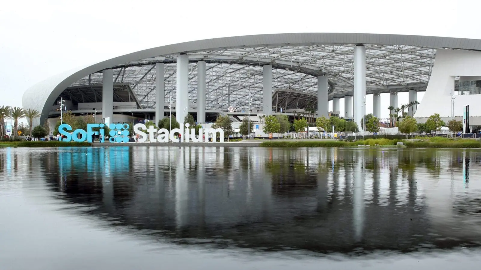 Sofi stadium la chargers rams los angeles scaled