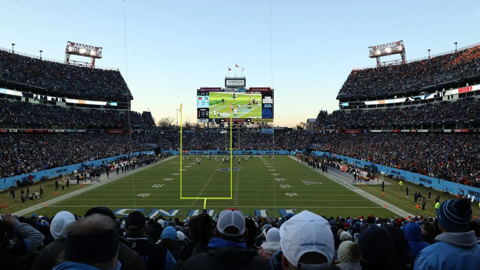 Tennessee titans nissan stadium scaled