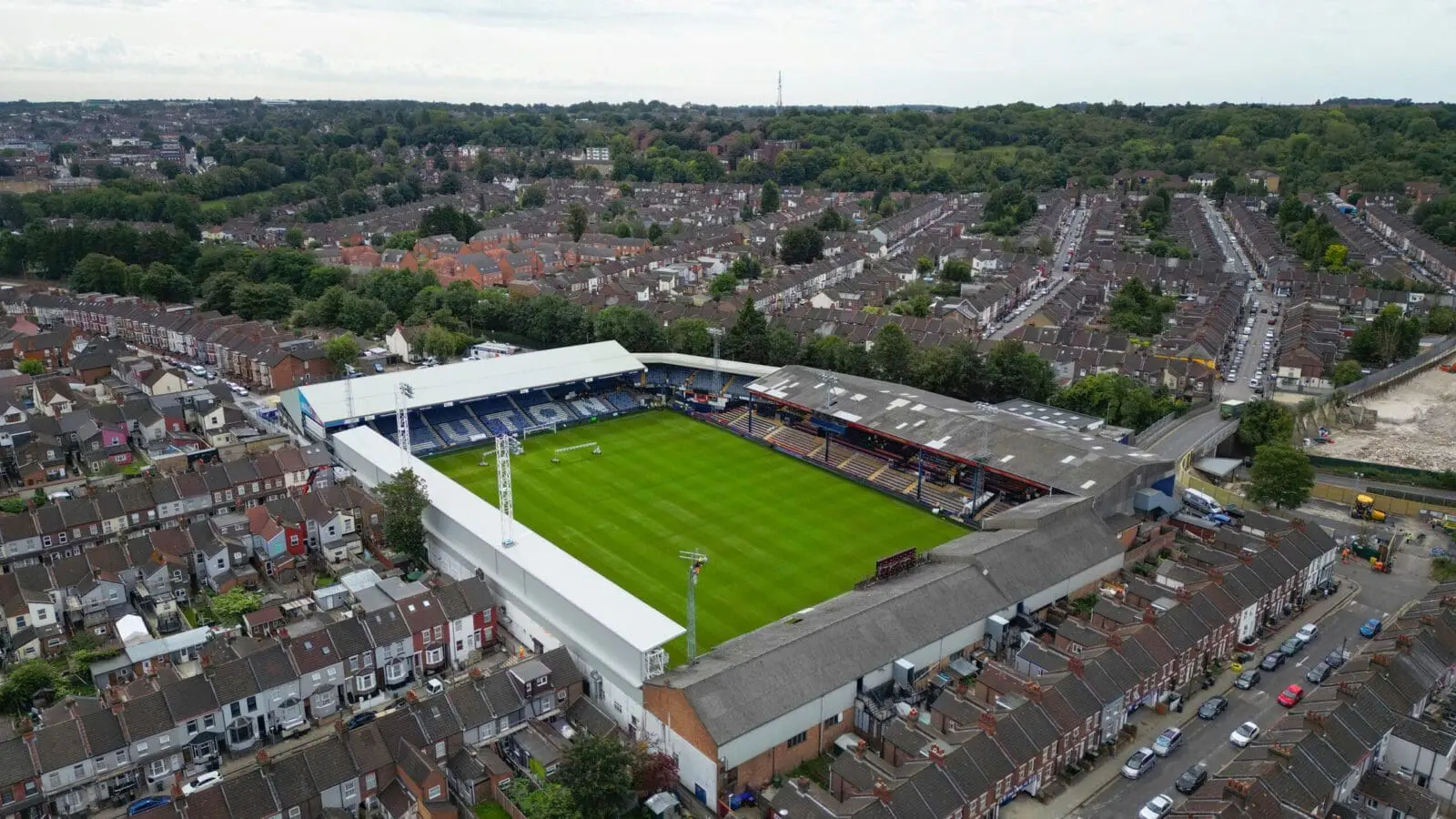 Luton town kenilworth road scaled