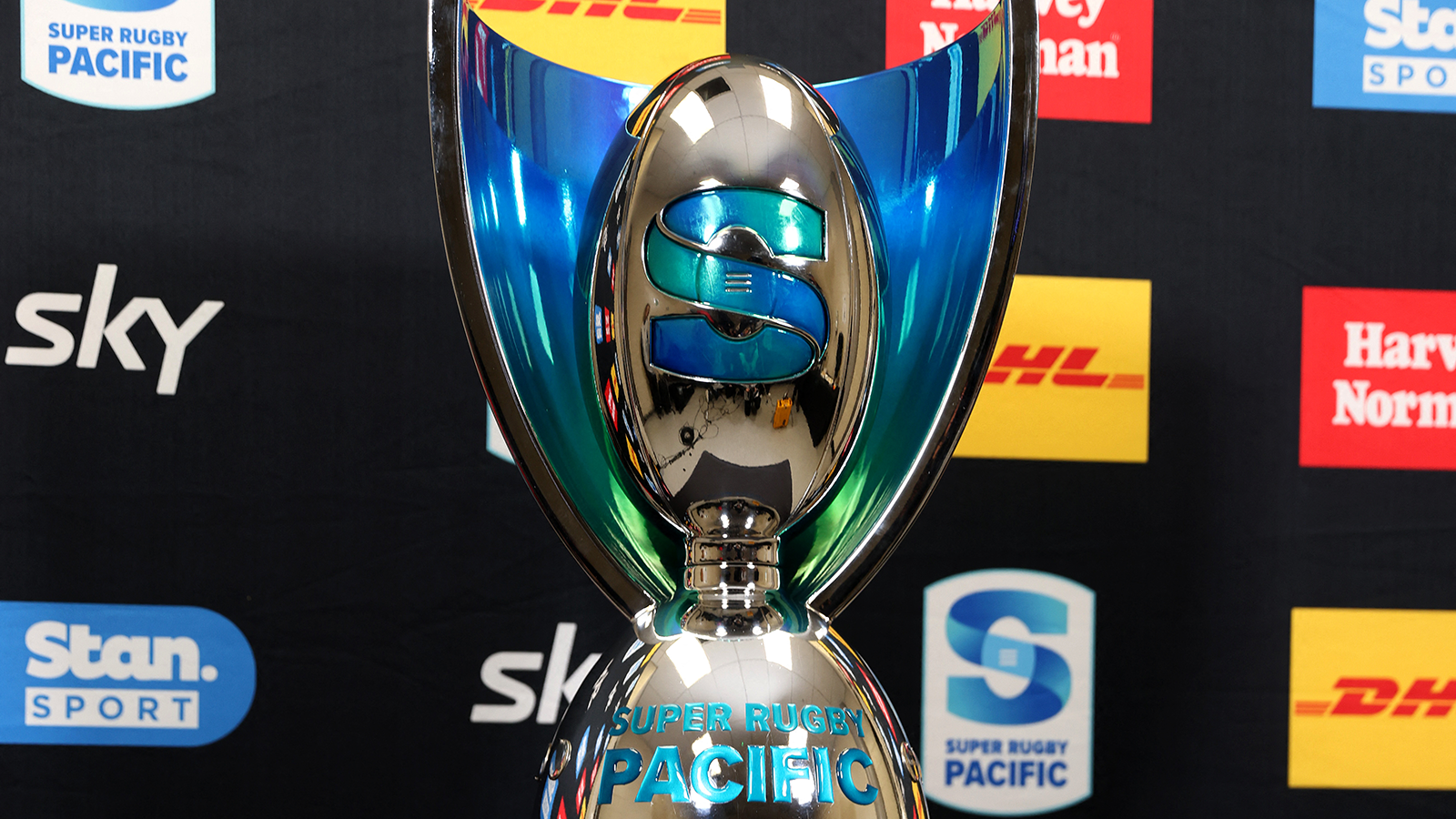 Super rugby trophy
