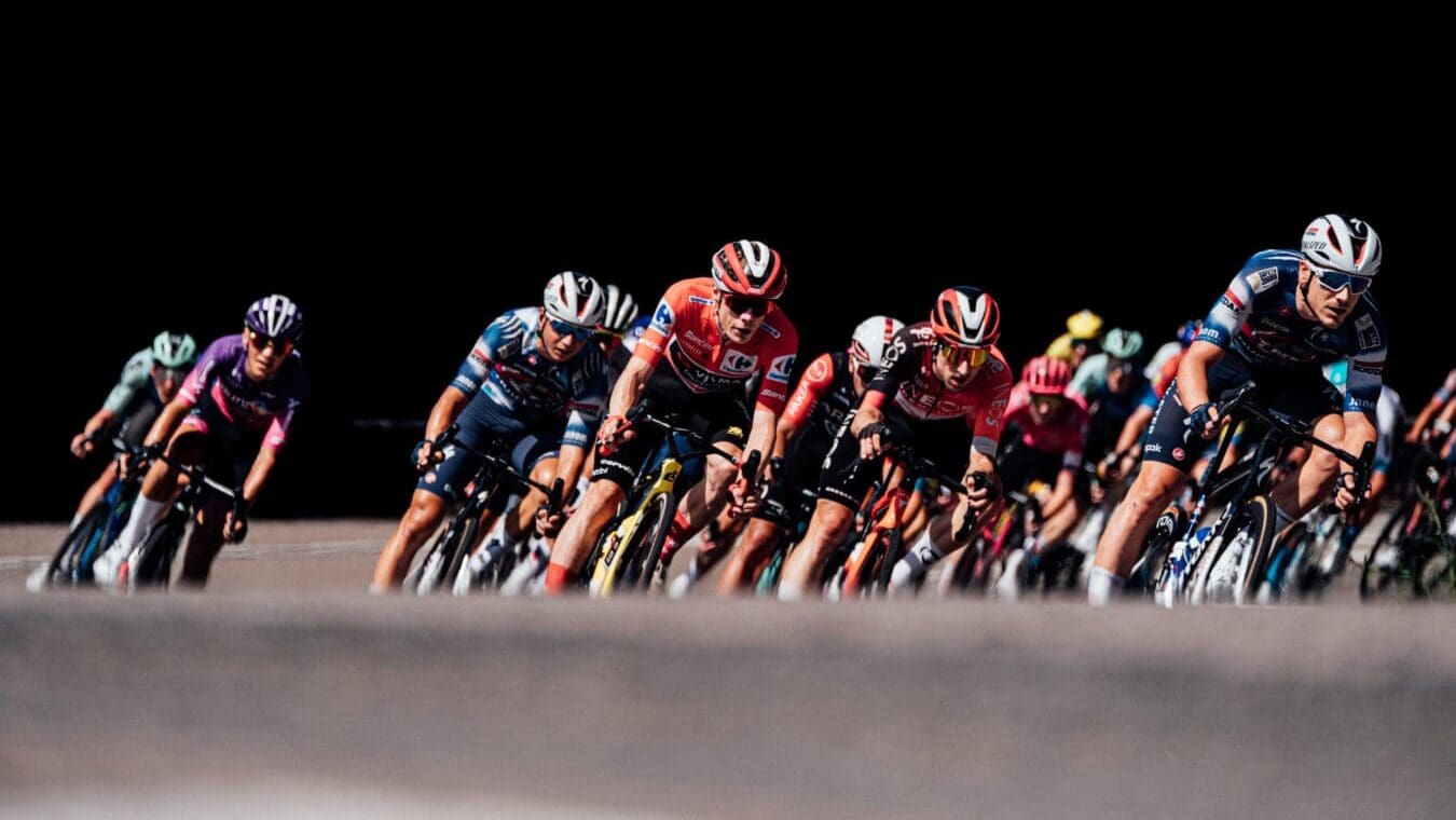 Jonas vingegaard la vuelta 2025